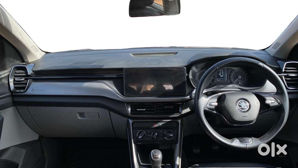 Skoda Kushaq 1.0 Tsi Ambition, 2022, Petrol