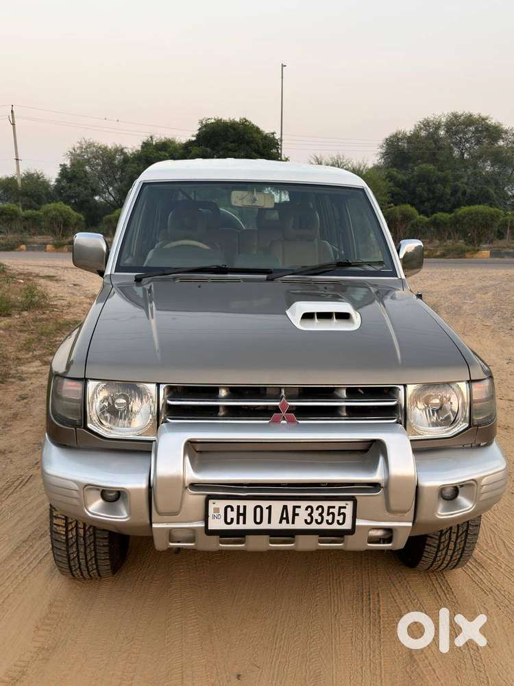 Mitsubishi Pajero Sfx 2011