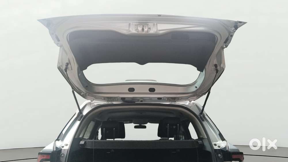 Maruti Suzuki Brezza Vxi At, 2024, Petrol