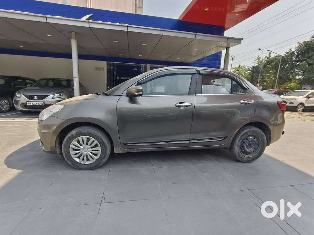 Maruti Suzuki Dzire 1.2 Vxi, 2022, Petrol
