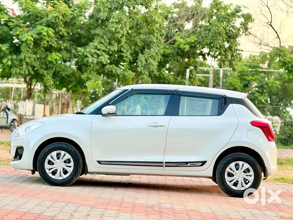 Maruti Suzuki Swift Vxi, 2021, Petrol