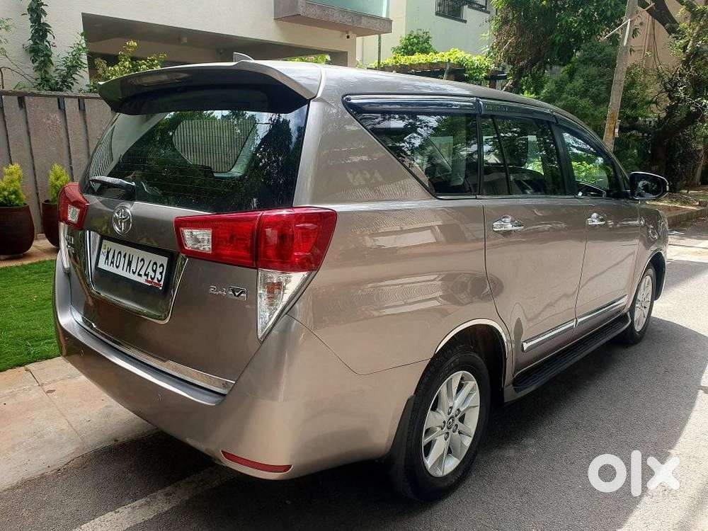 Toyota Innova Crysta 2.4 Vx Mt 8s, 2017, Diesel