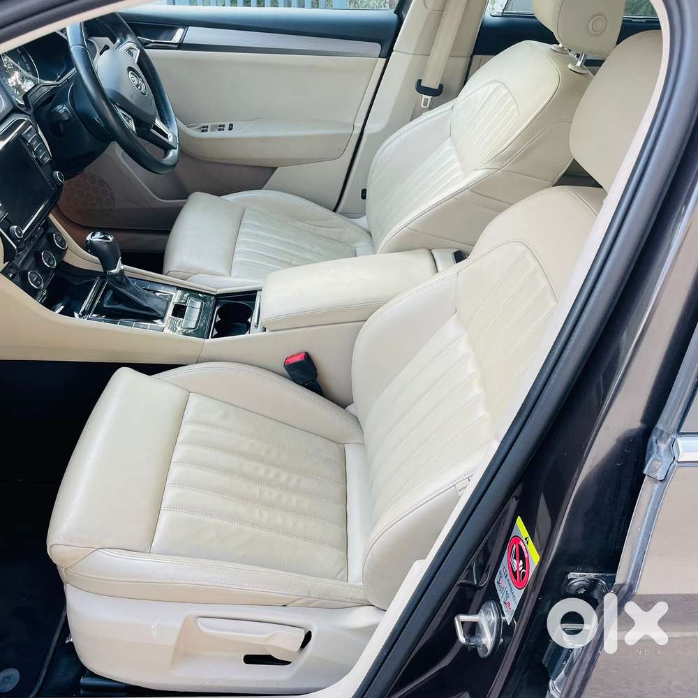 Skoda Superb Style 1.8 Tsi At, 2017, Petrol