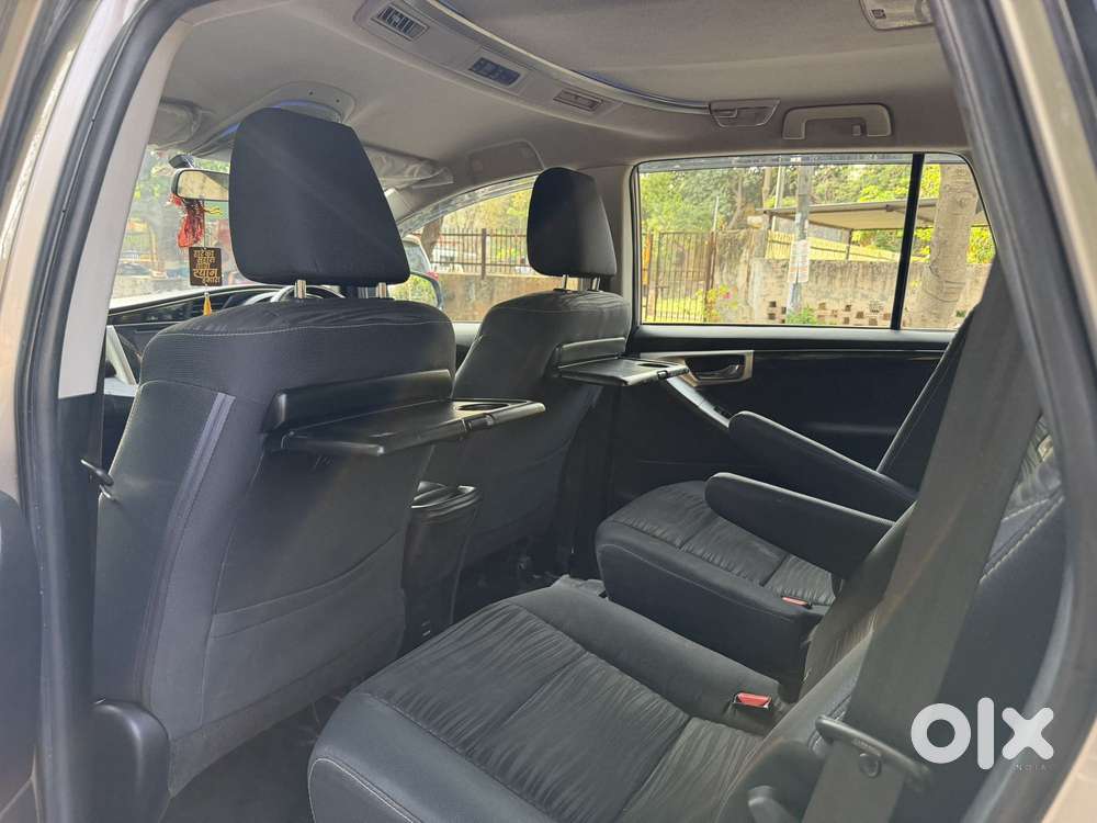 Toyota Innova Crysta [2020-ongoing] 2.4 Vx 7 Str, 2020, Diesel