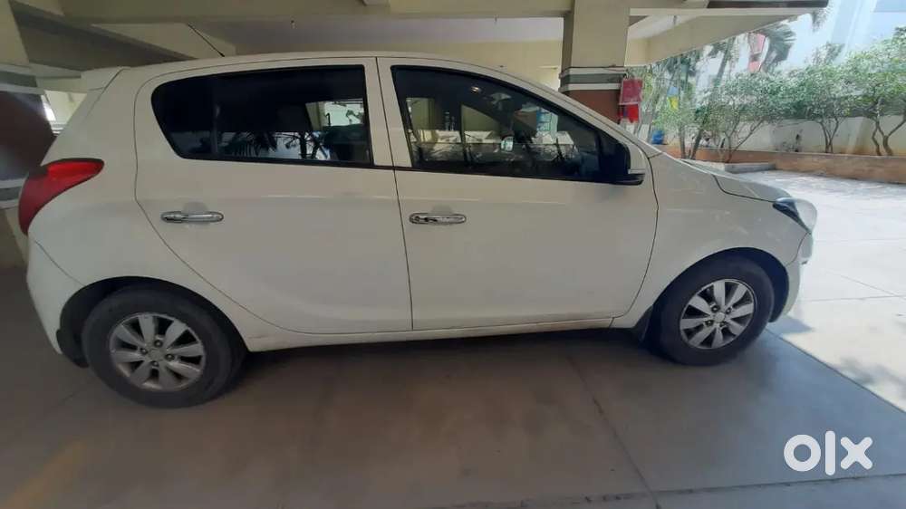 Tow Keys Full Condition