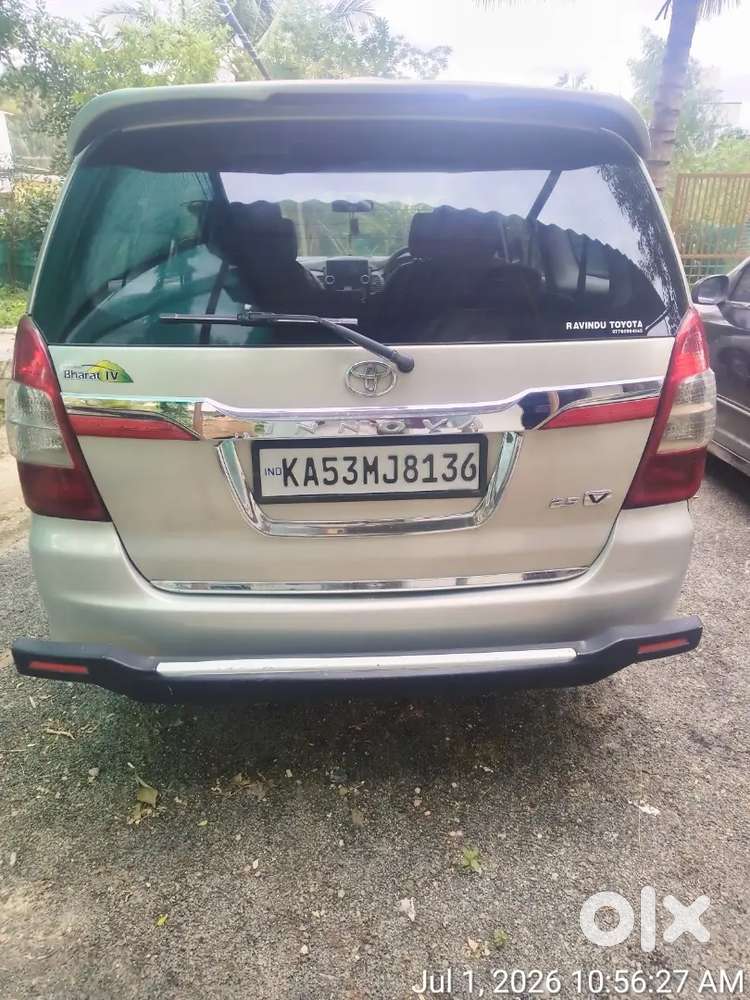 Toyota Innova 2.5 V 2012