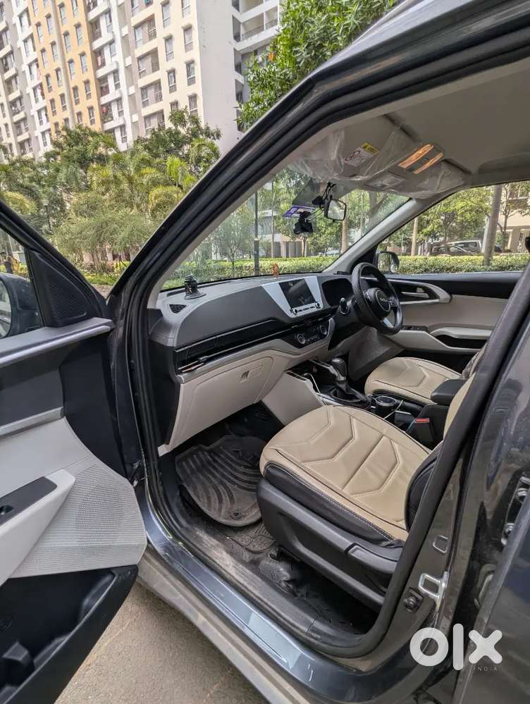 Kia Carens 2023 Diesel 21000 Km Driven