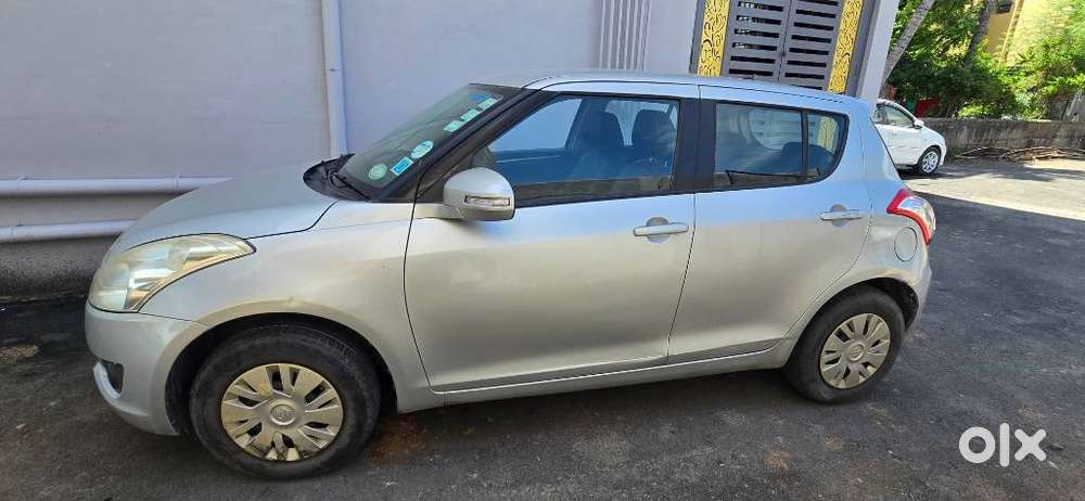 Maruti Suzuki Swift Vxi, 2011, Cng & Hybrids