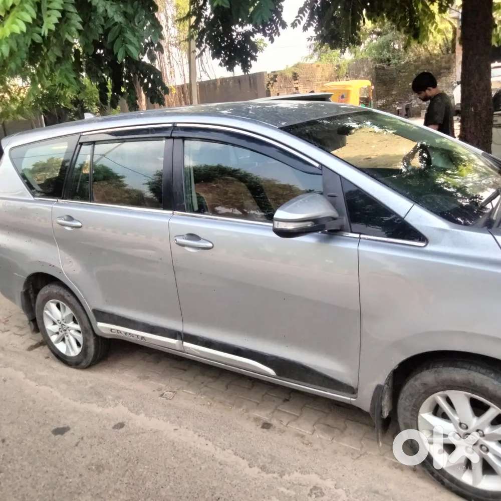Toyota Innova Crysta 2016