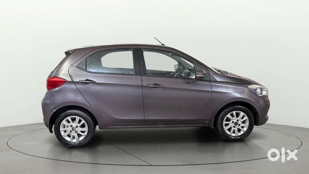 Tata Tiago 1.2 Revotron Xza, 2017, Petrol