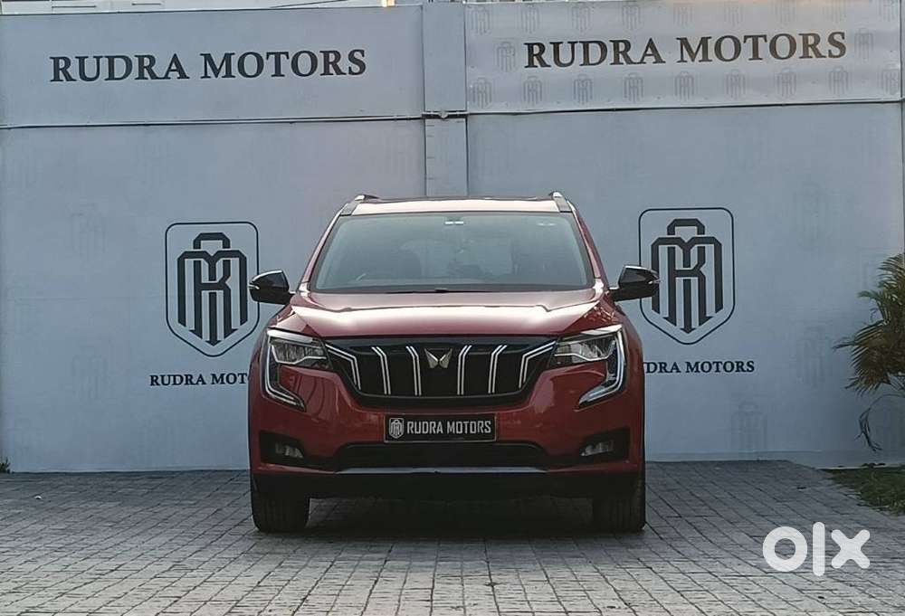 Mahindra Xuv700 2.0 Ax 5 Petrol At Str, 2022, Petrol