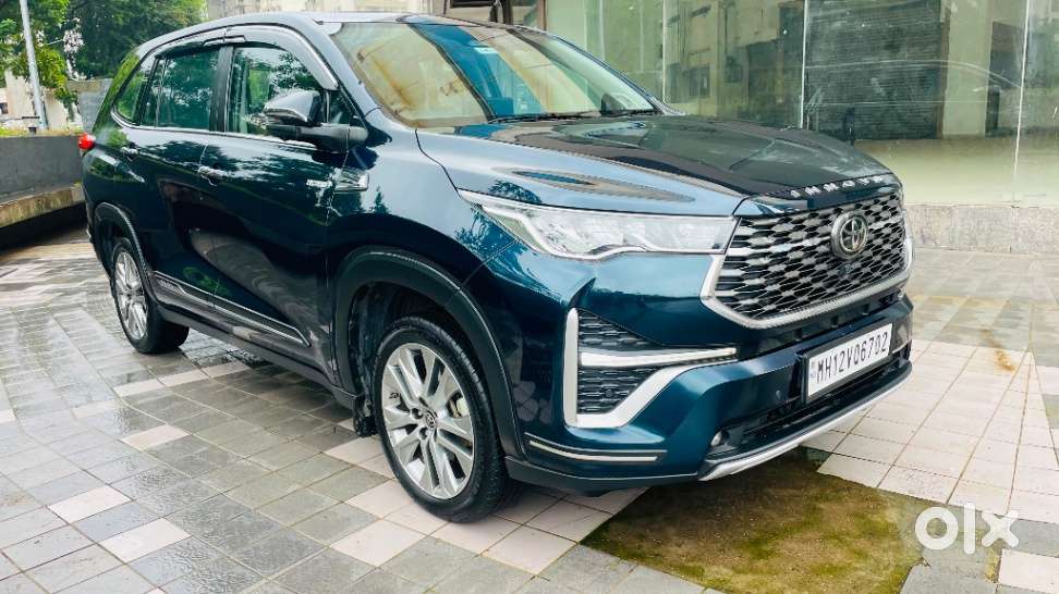 Toyota Innova Hycross 2.0 Zx (o) Hybrid 7 Str, 2023, Cng & Hybrids