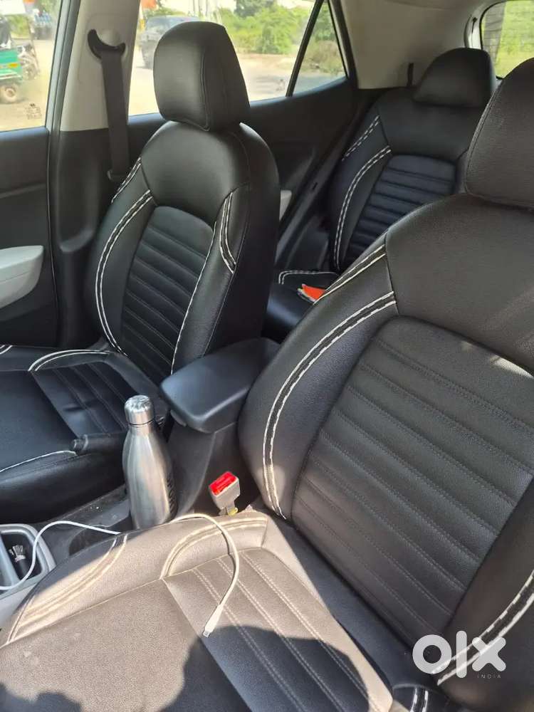 Hyundai Venue 2023 Petrol 46026 Km Driven