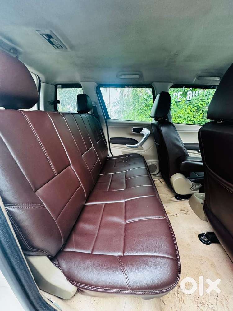 Mahindra Tuv 300 T8 Amt, 2016, Diesel