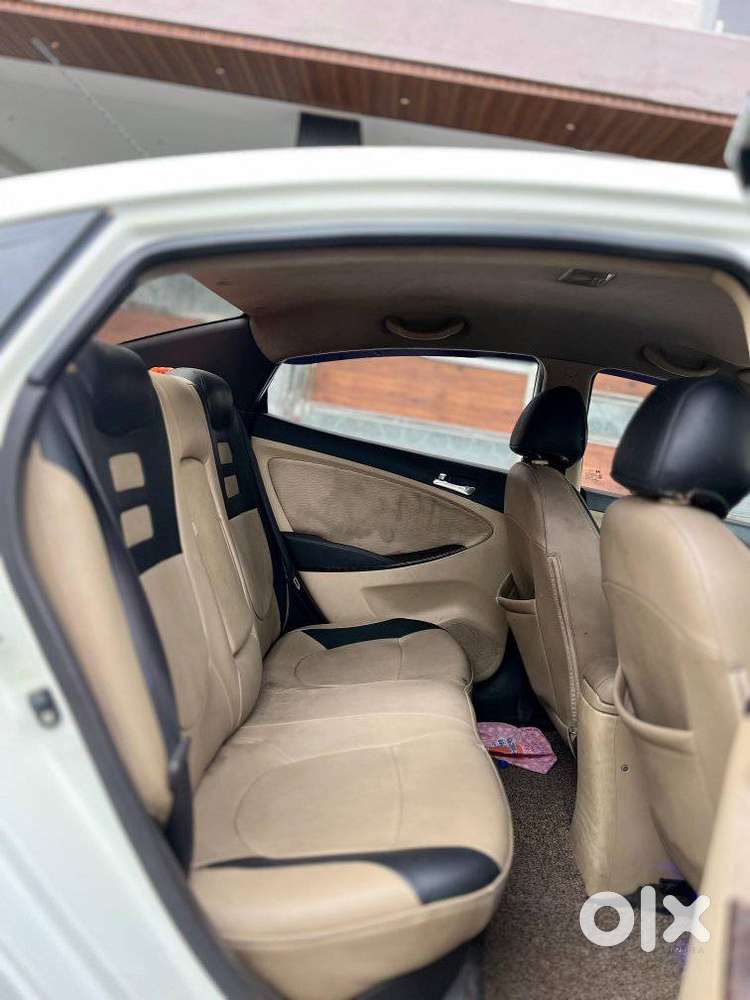 Hyundai Verna, 2012, Petrol