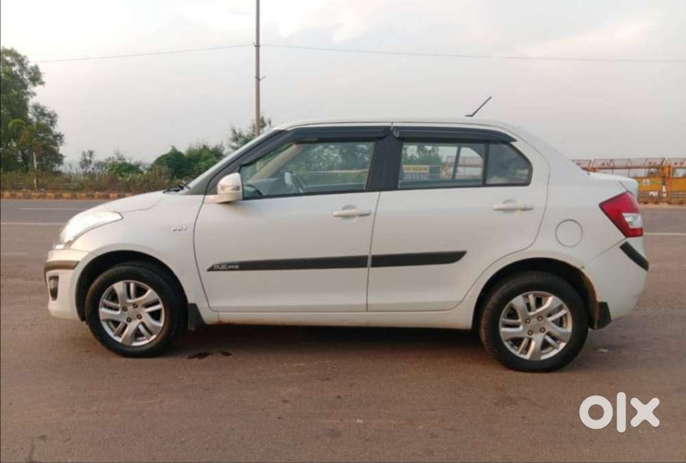 Maruti Suzuki Dzire 1.2 Zxi, 2014, Petrol