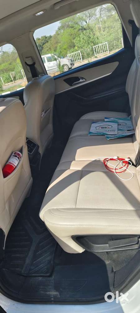 Mahindra Xuv700 2.2 Ax 7 Diesel At Str Awd, 2022, Diesel