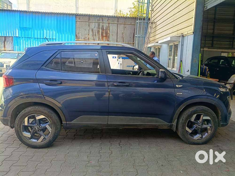 Hyundai Venue S Turbo Dct, 2022, Petrol