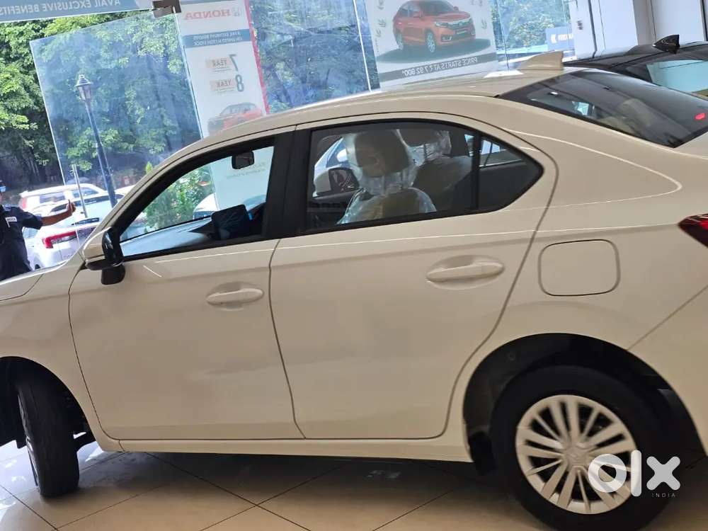Honda Amaze 1.2 Petrol 2025