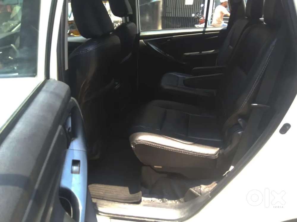 Toyota Innova Crysta 2019