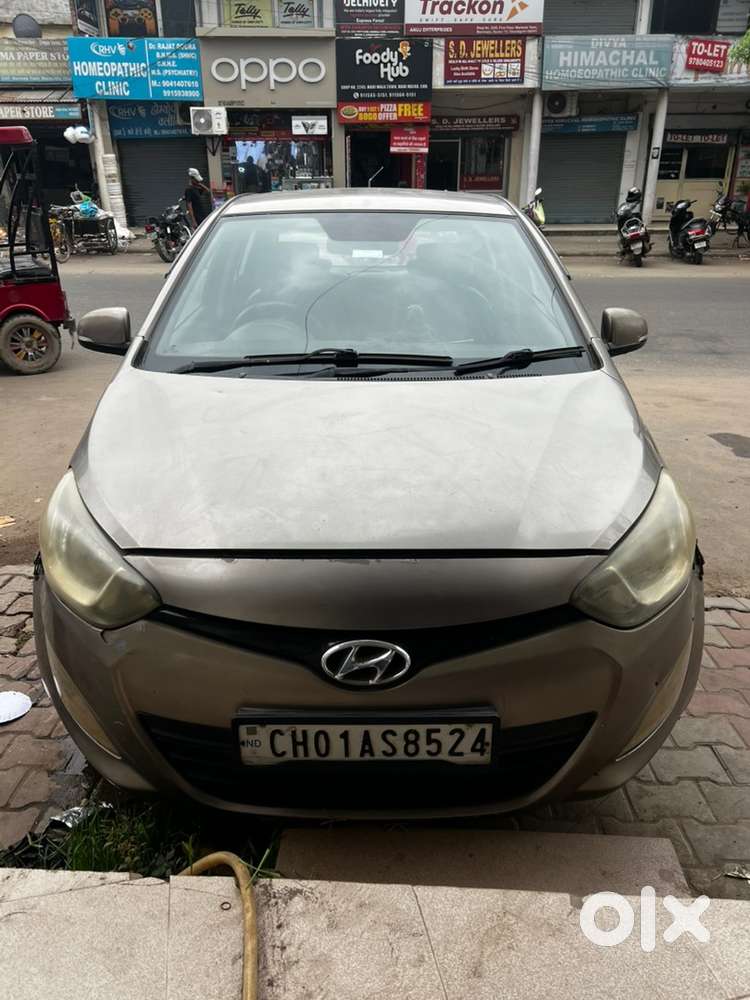 Hyundai I20 Sportz Petrol 2013