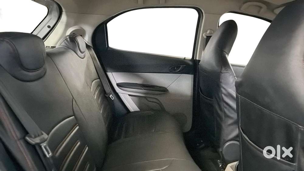 Tata Tiago 1.2 Revotron Xt, 2016, Petrol
