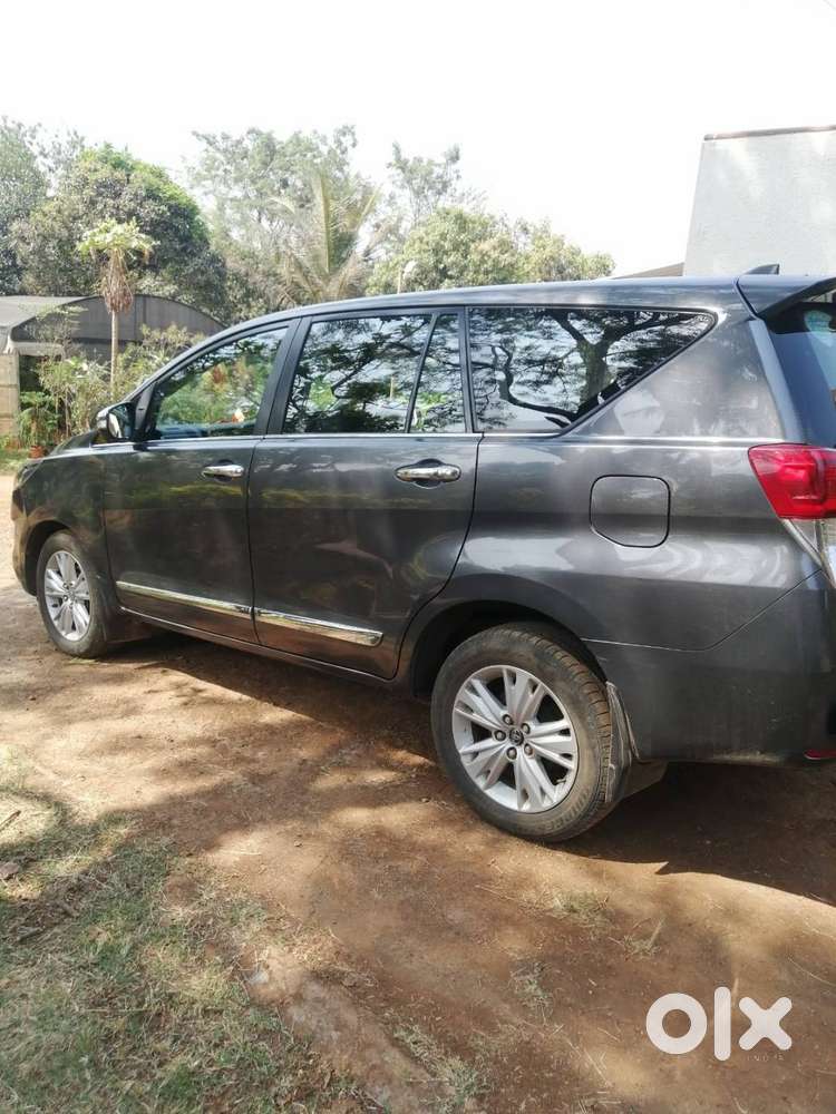 Toyota Innova Crysta 2.8 Z At  2016  Top-end  Grey