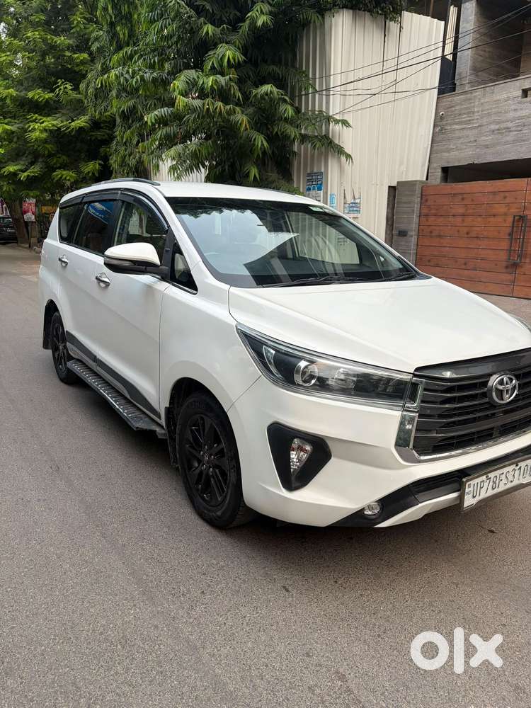 Toyota Innova Crysta 2.7 Vx Mt, 2019, Diesel