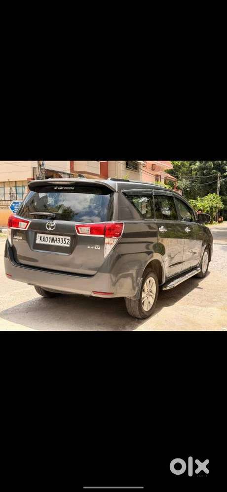 Toyota Innova Crysta 2.4 V, 2017, Diesel
