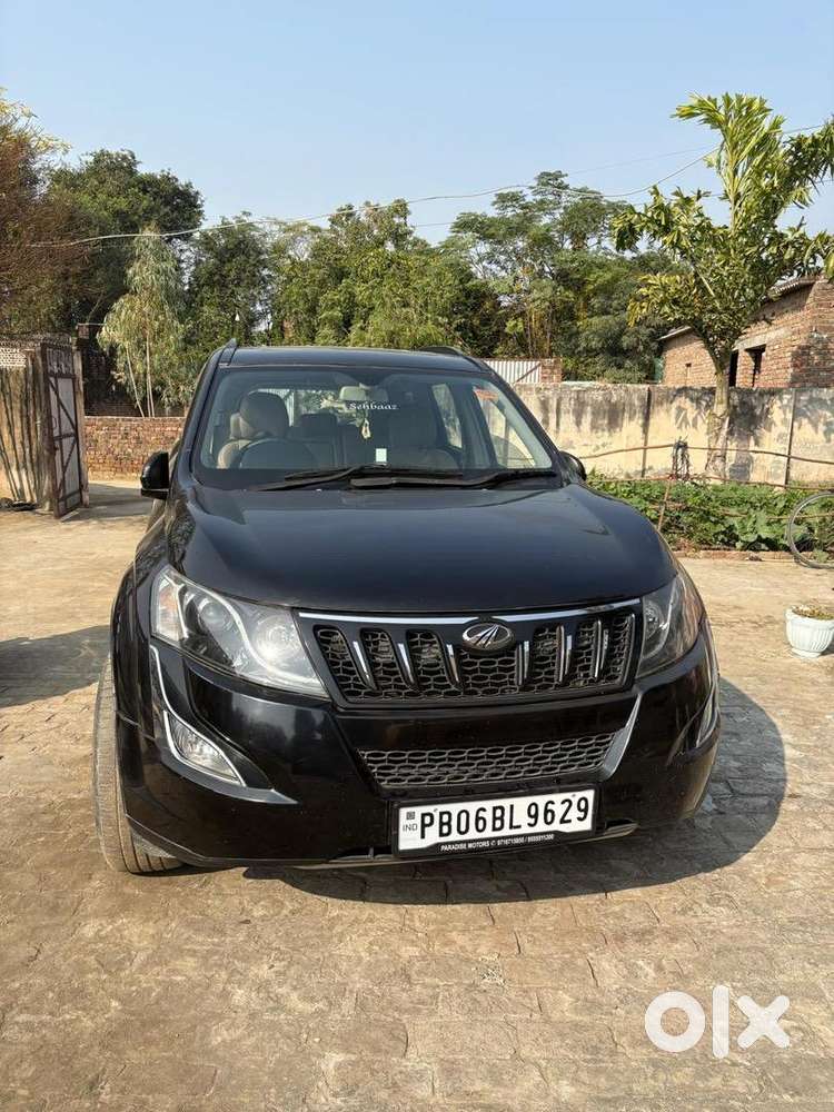 Mahindra Xuv500 2016 Diesel 70000 Km Driven