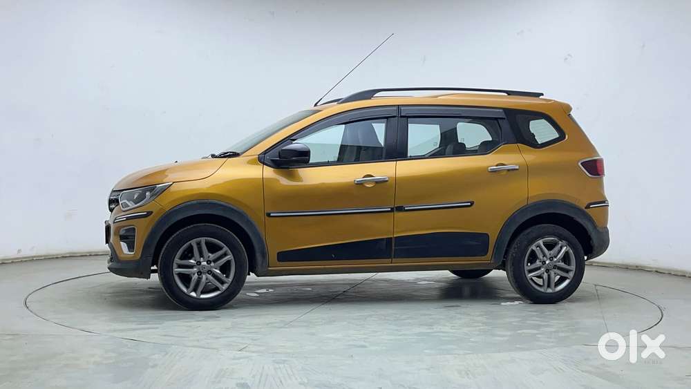 Renault Triber Rxz Easy-r Amt, 2022, Petrol