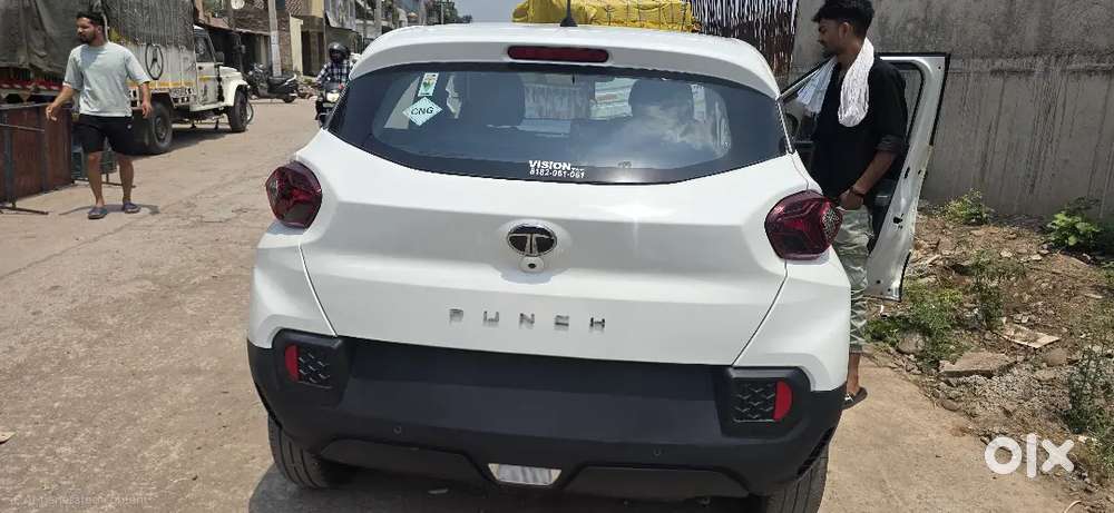 Tata Punch Adventure Icng 2025
