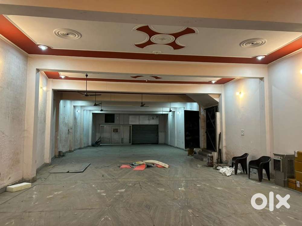 Big hall for rent on highway haridwar road sarjeet singh complex rke For Rent Shops & Offices