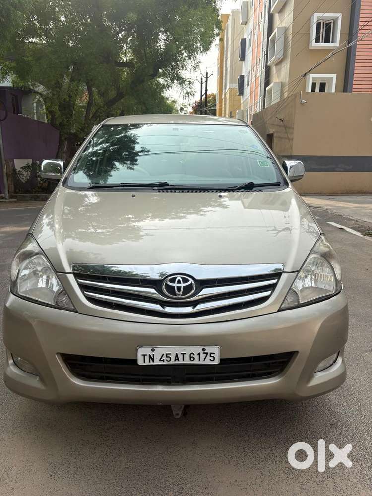 Toyota Innova 2.5 V 7 Str, 2011, Diesel