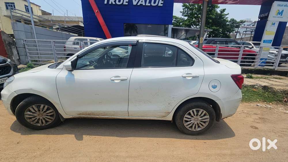 Maruti Suzuki Swift Dzire Vxi(o) Amt, 2023, Petrol
