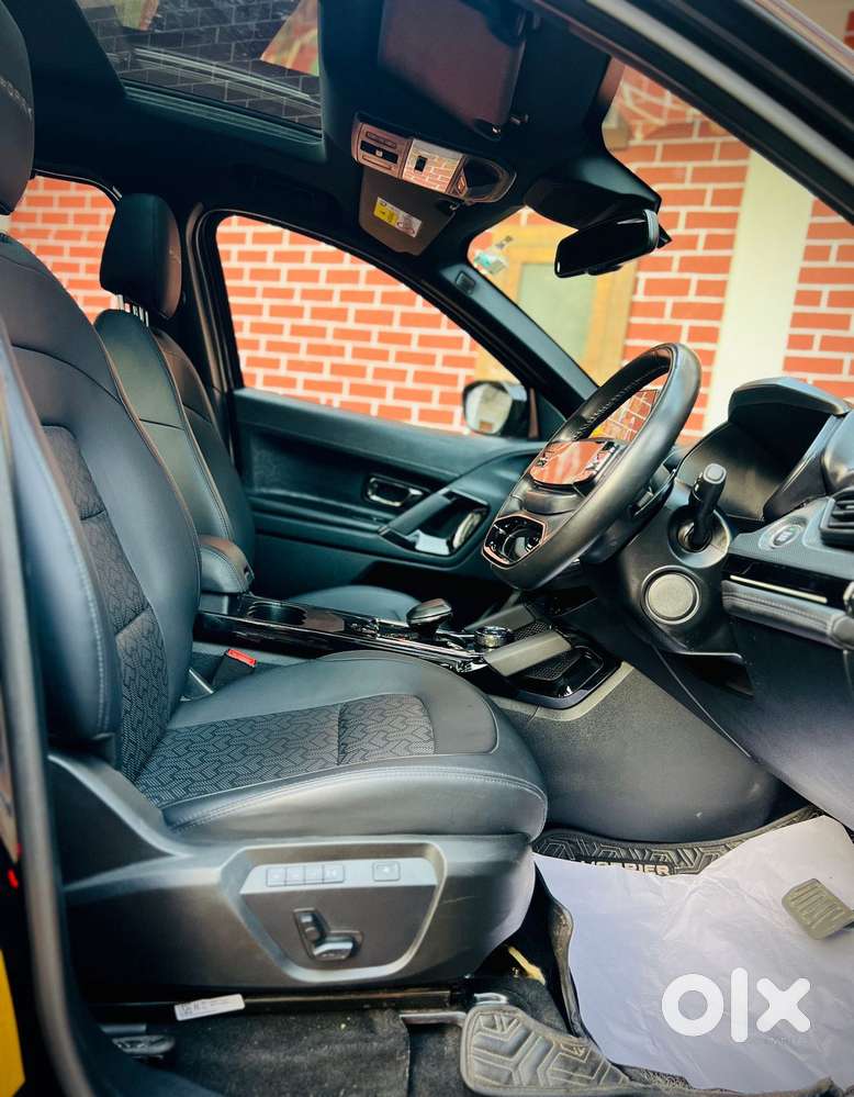 Tata Harrier Fearless Plus Dark Edition At, 2023, Diesel