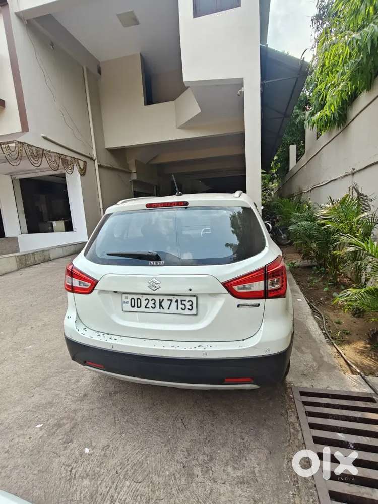 Maruti Suzuki S-cross Petrol Well Maintained, Less Driven