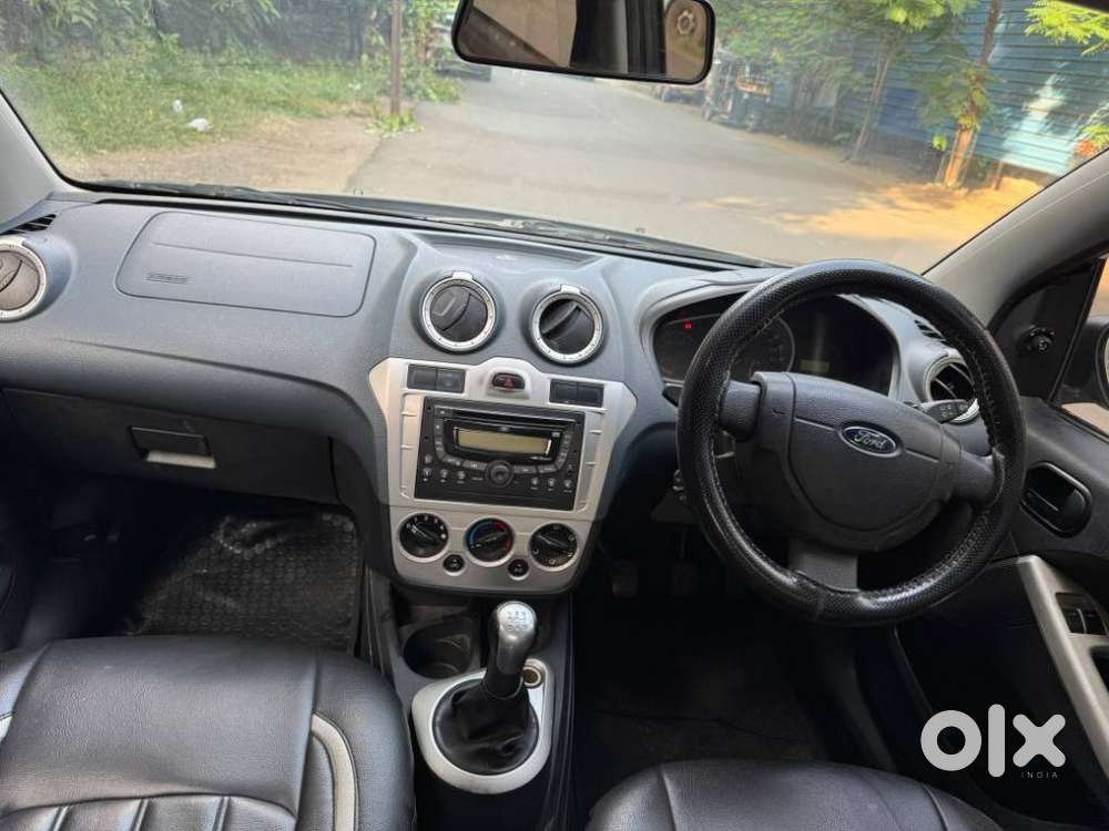 Ford Figo 1.2p Titanium Mt, 2013