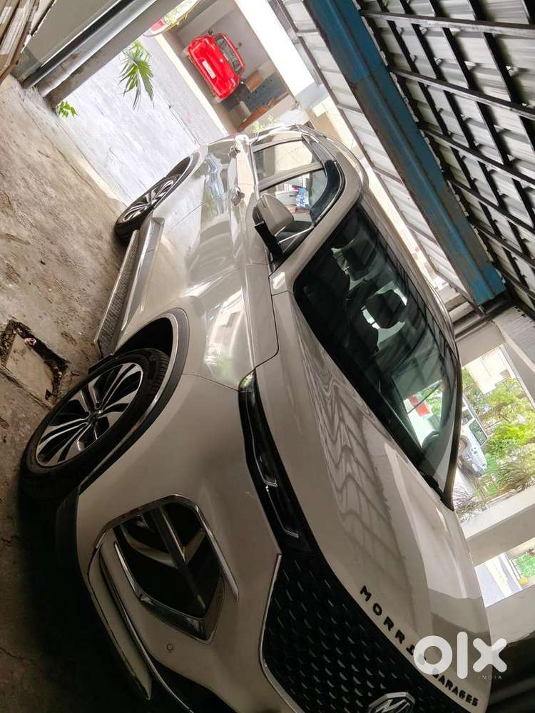 Mg Hector Plus 2022 Petrol Well Maintained