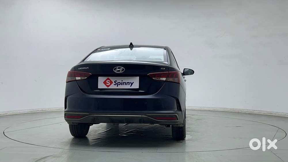 Hyundai Verna 1.5 Sx (o) Vtvt Ivt, 2022, Petrol