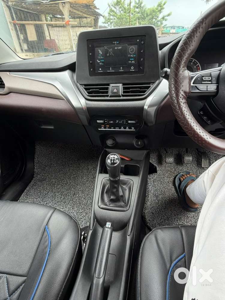 Maruti Suzuki Fronx Petrol 2025