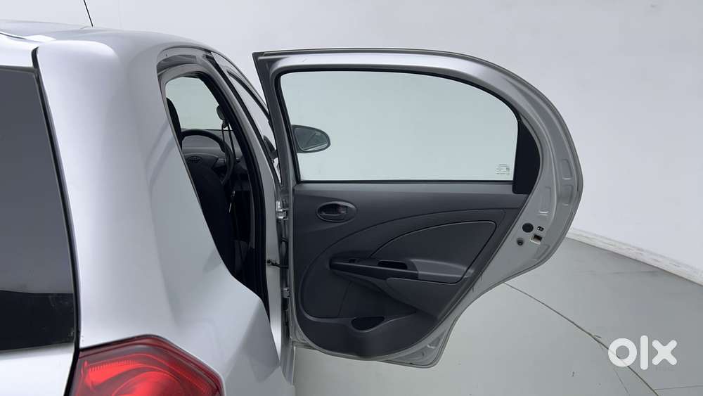 Toyota Etios Liva 2011-2012 G, 2013, Petrol
