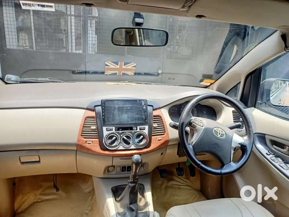 Toyota Innova 2010 Diesel Well Maintained