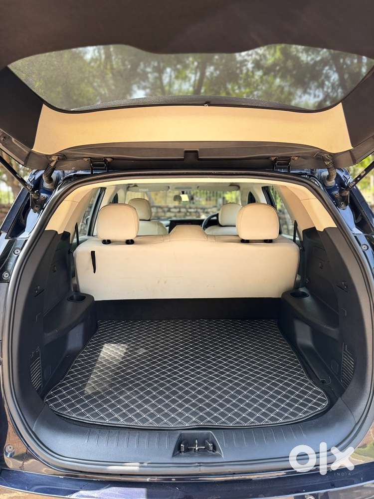Mahindra Xuv700 Diesel 2023