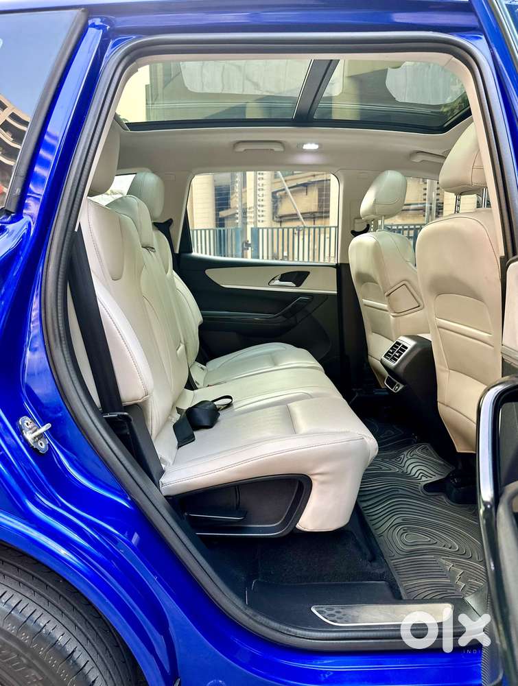 Mahindra Xuv700 2.0 Ax 7 Petrol At Luxury Pack Str, 2022, Petrol