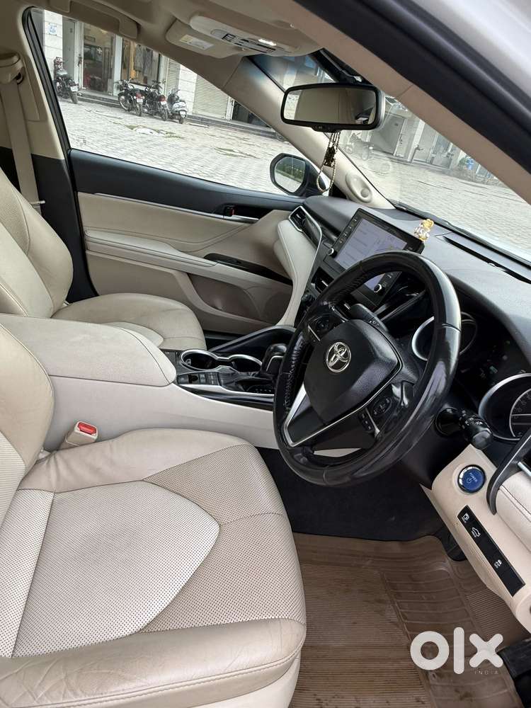 Toyota Camry 2.5 Hybrid, 2024, Petrol