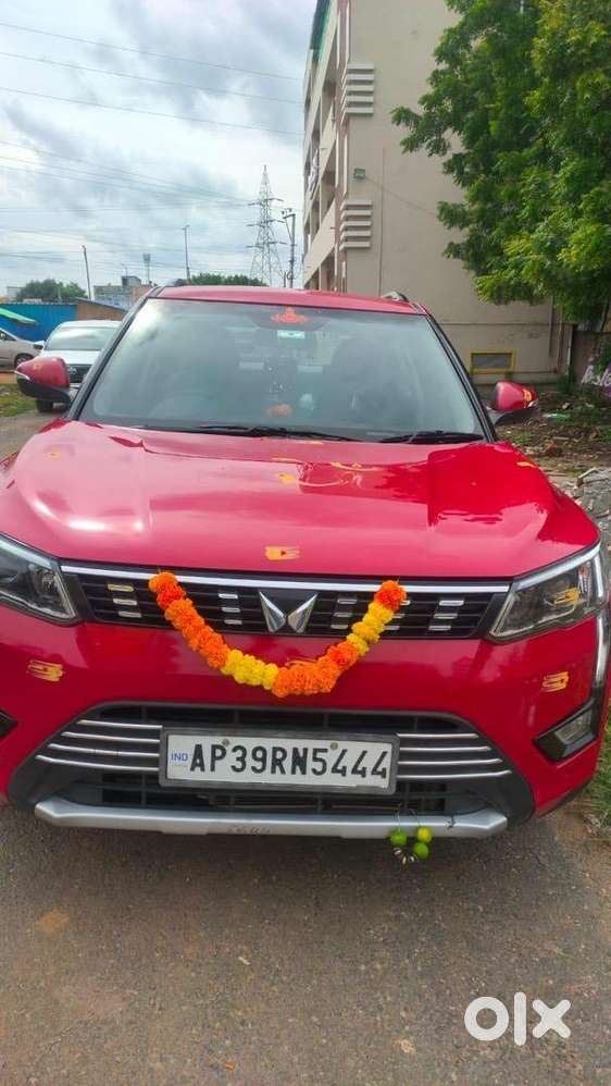 Mahindra Xuv300 2022 Diesel Well Maintained