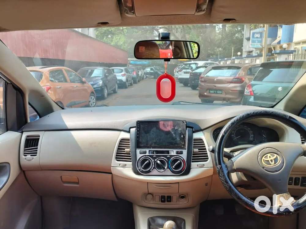 Toyota Innova G 2011
