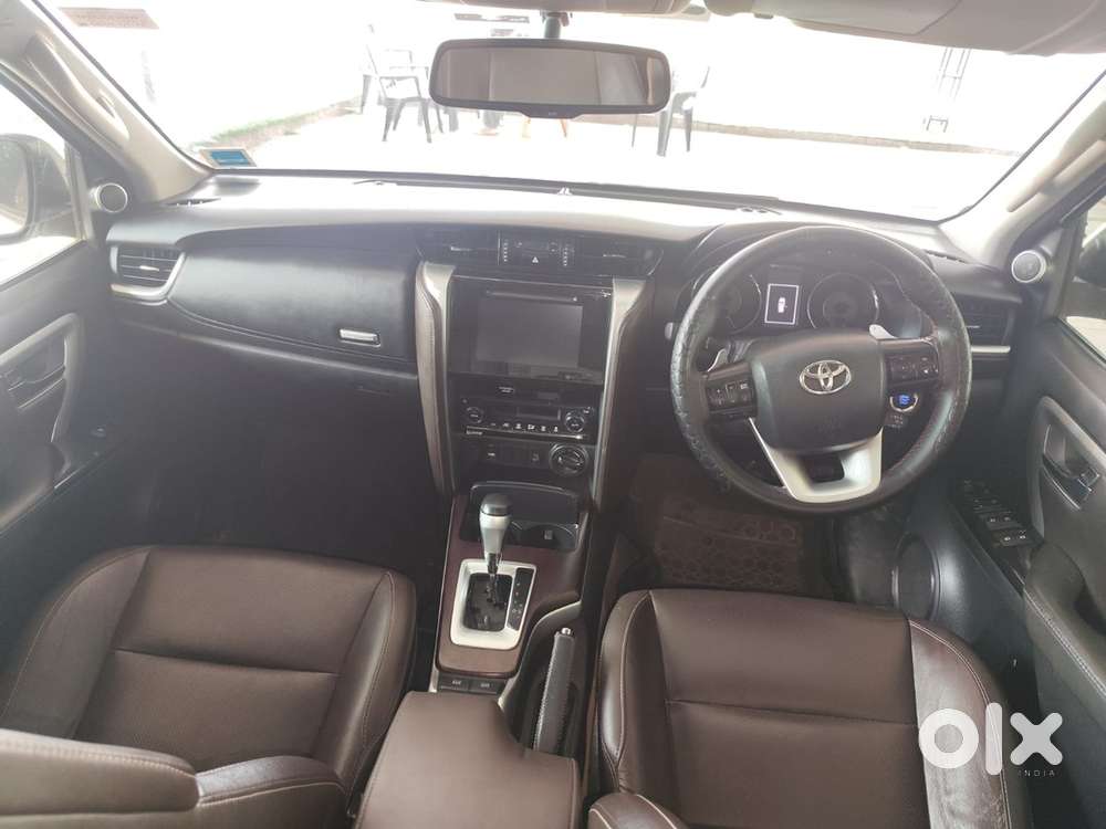 Toyota Fortuner Diesel 4x4 2020 11 Month