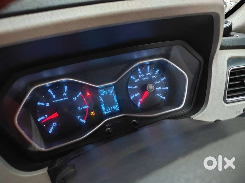 Mahindra Scorpio S10, 2017, Diesel